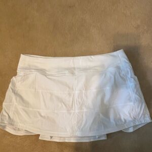 Lulu Lemon size 10 pace rival skirt, never worn
